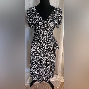 BCBGMaxAzria Black and White tie wrap Patterned Midi Dress
